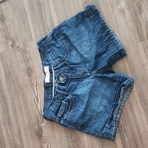 mid-rise old navy jean shorts